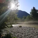 Апартаменты Apartmaji Volf Згорнье-Горье