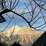 Apartmaji Volf Згорнье-Горье