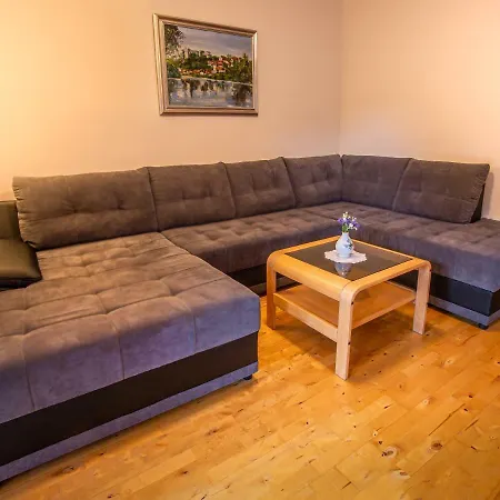 Apartmaji Volf Apartment *